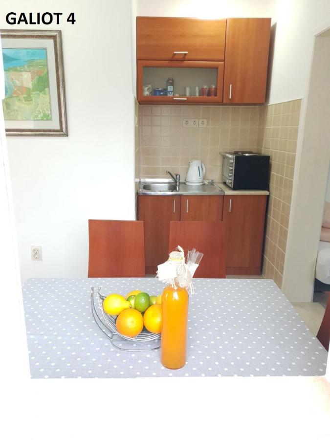 Apartmani Galiot Igalo Exterior foto