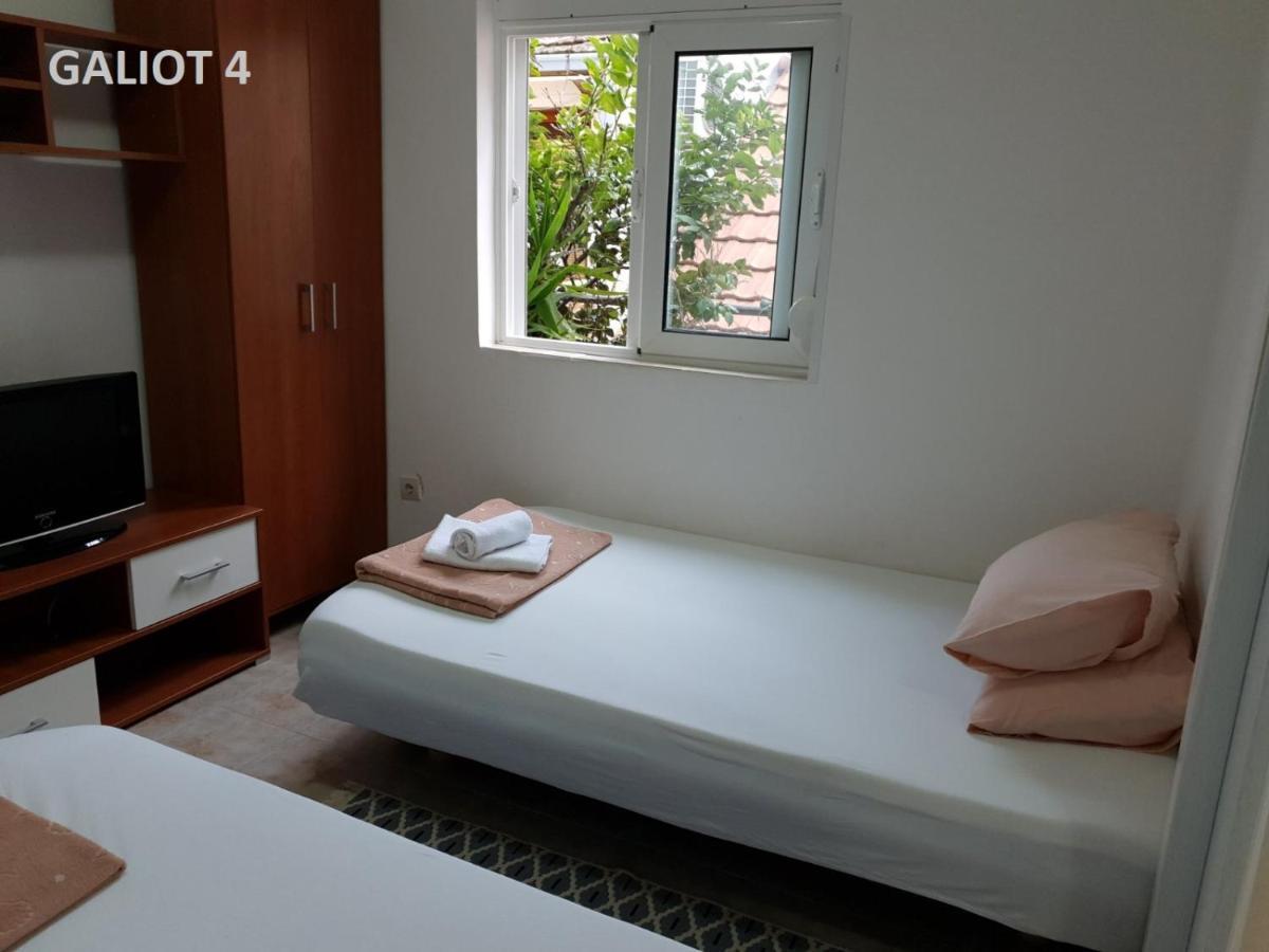 Apartmani Galiot Igalo Exterior foto