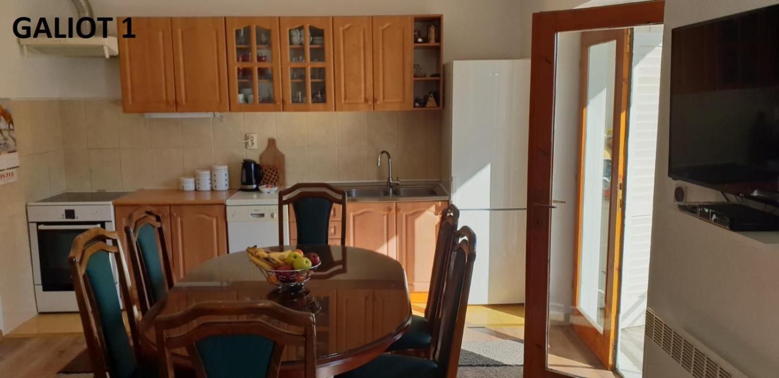 Apartmani Galiot Igalo Zimmer foto